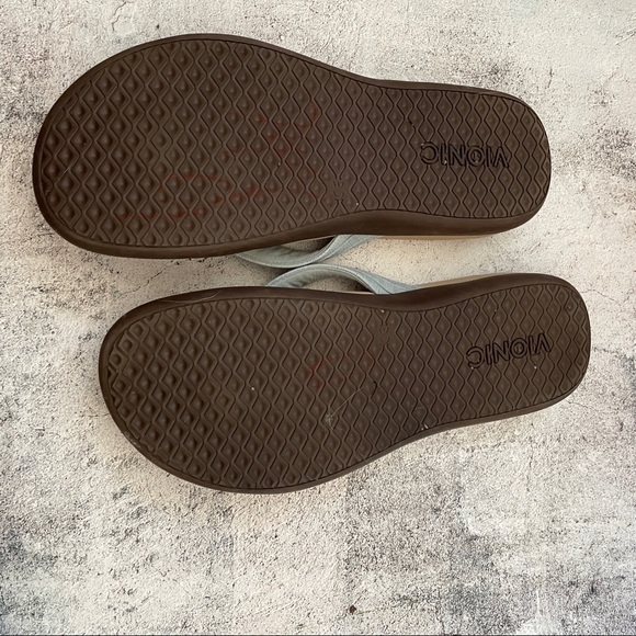 Vionic Tide Patty Flip Flops Sandal Size 10 Light denim & tan Summer Vacation - Picture 9 of 9